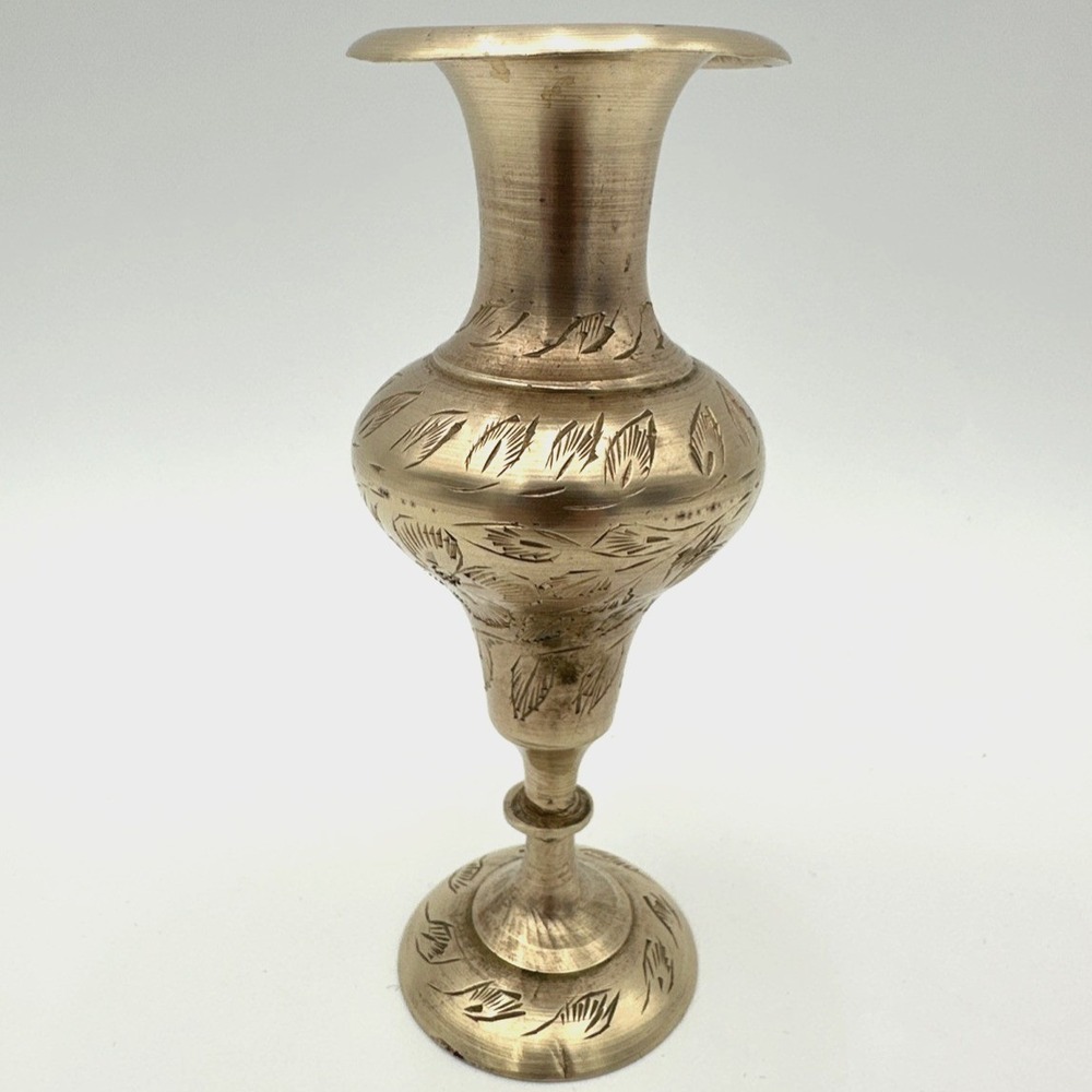 Vintage Brass Bud Vase Pedestal Base Etched Floral Leaf Boho Accent Decor 5"